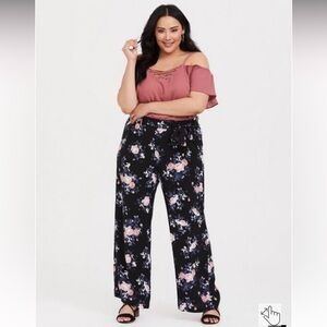 Torrid Black Floral Challis Wide Leg Pant